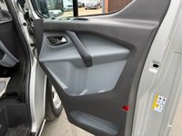 USED 2017 17 FORD TRANSIT CUSTOM 2.0 TDCi 270 Limited Panel Van 5dr Diesel Manual L1 H1 (157 g/km, 128 bhp) 