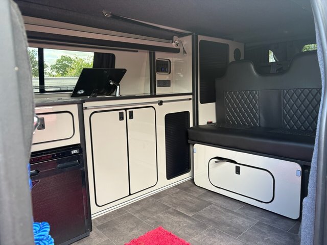 View our VAUXHALL VIVARO