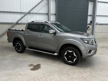 2021 NISSAN NAVARA