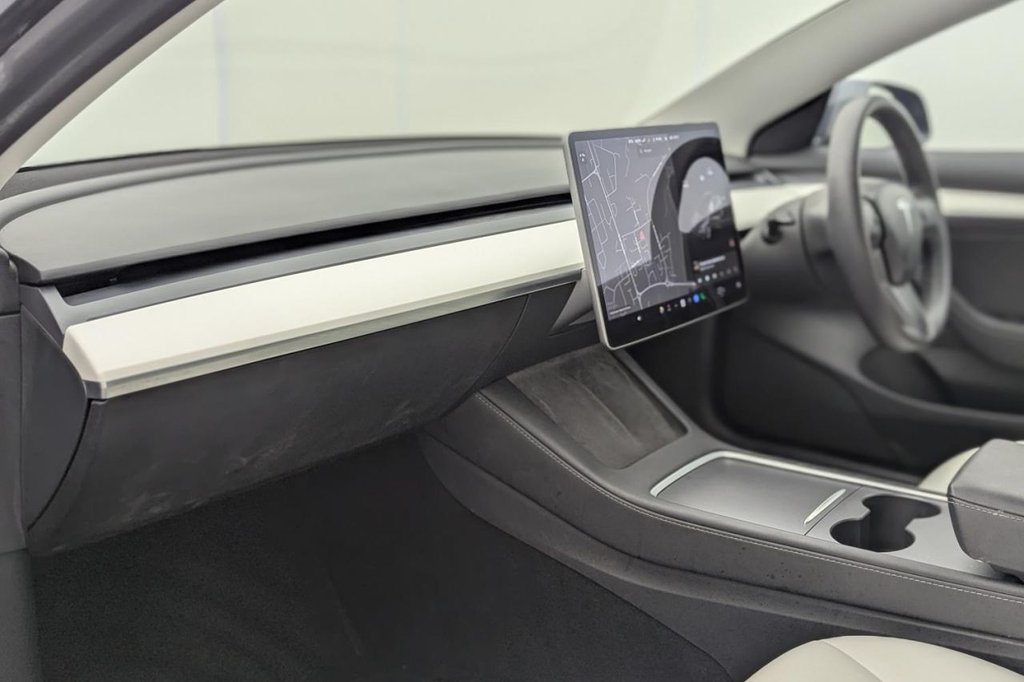 USED 2021 71 TESLA Model 3 (Dual Motor) Long Range Saloon 4dr Electric Auto 4WDE (346 ps) White Leather, 4x4, Sat Nav
