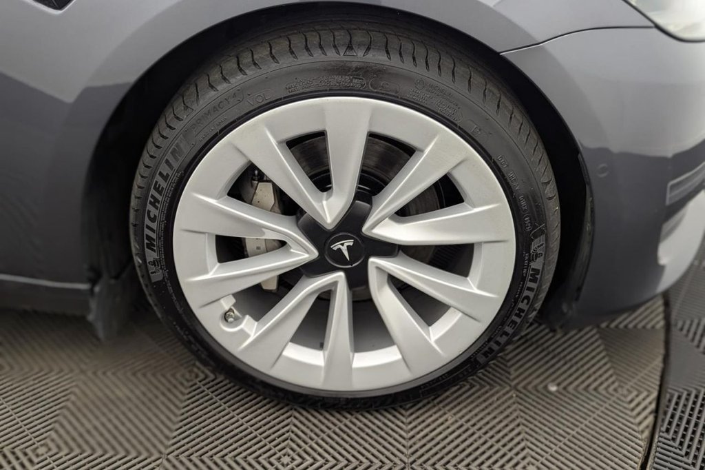 USED 2021 71 TESLA Model 3 (Dual Motor) Long Range Saloon 4dr Electric Auto 4WDE (346 ps) White Leather, 4x4, Sat Nav