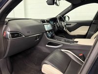 USED 2017 17 JAGUAR F-PACE 3.0 D300 V6 S SUV 5dr Diesel Auto AWD Euro 6 (s/s) (300 ps) 20'S, CAMERA, HTD SEATS-WHEEL, FSH