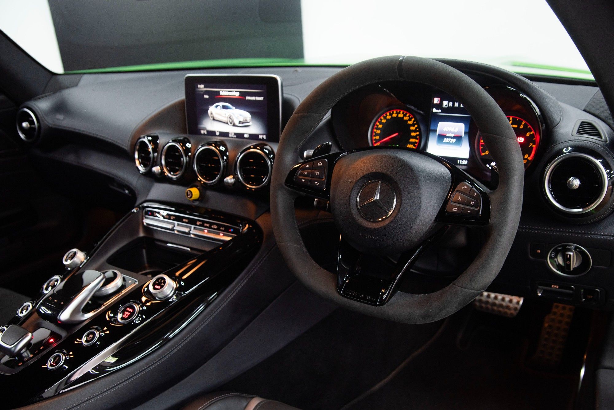 USED 2019 19 MERCEDES-BENZ AMG GT 4.0 V8 BiTurbo R (Premium) Coupe  