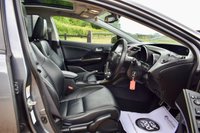 USED 2015 64 HONDA CIVIC 1.6 i-DTEC SR Hatchback 5dr Diesel Manual Euro 5 (s/s) (120 ps) SUPERB EXAMPLE + 2 OWNERS + LOWER INSURANCE GROUP!