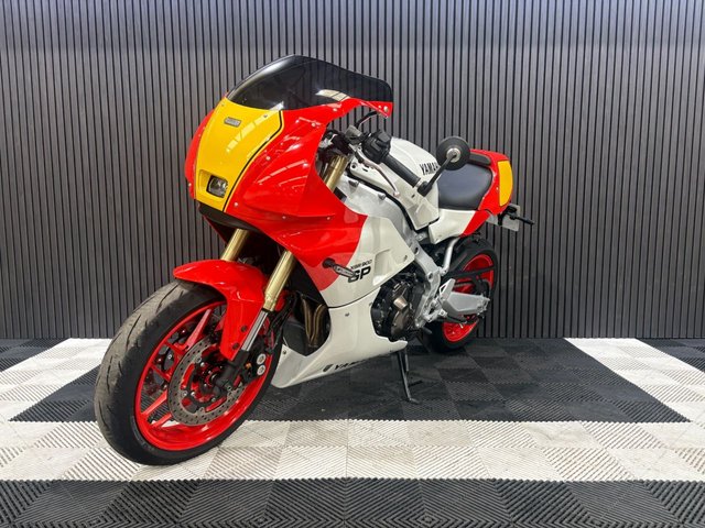 View our YAMAHA XSR900