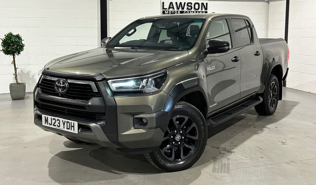 USED 2023 23 TOYOTA HI-LUX 2.8 D-4D Invincible X Pickup Double Cab 4dr Diesel Auto 4WD Euro 6 (s/s) (204 ps) 