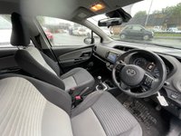 USED 2017 67 TOYOTA YARIS 1.5 VVT-i Icon Tech Hatchback 5dr Petrol Manual Euro 6 (111 ps) ONLY 2 FORMER KEEPER+NEW MOT