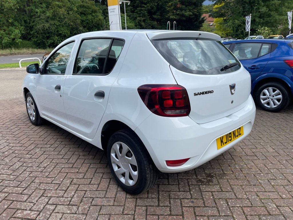 USED 2019 19 DACIA SANDERO 1.0 SCe Essential Hatchback 5dr Petrol Manual Euro 6 (75 ps) 