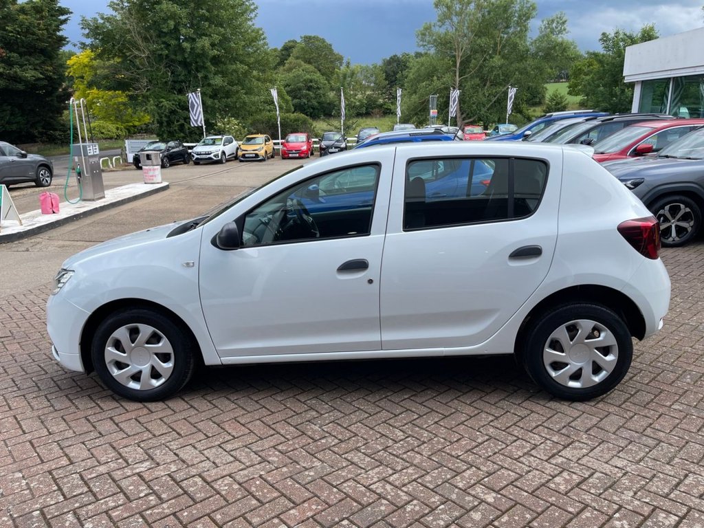 USED 2019 19 DACIA SANDERO 1.0 SCe Essential Hatchback 5dr Petrol Manual Euro 6 (75 ps) 