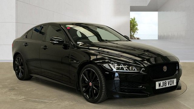 2018 18 JAGUAR XE 2.0i R-Sport Saloon 4dr Petrol Auto Euro 6 (s/s) (250 ps)+2 KEYS+2 FORMER KEEPERS+FSH+PARK CONTROL WITH CAM+PANORAMIC SUNROOF+4 WHEEL DRIVE+POWER BOOT+PRIVACY+AIRCON+18