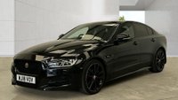 USED 2018 18 JAGUAR XE 2.0i R-Sport Saloon 4dr Petrol Auto Euro 6 (s/s) (250 ps)+2 KEYS+2 FORMER KEEPERS+FSH+PARK CONTROL WITH CAM+PANORAMIC SUNROOF+4 WHEEL DRIVE+POWER BOOT+PRIVACY+AIRCON+18