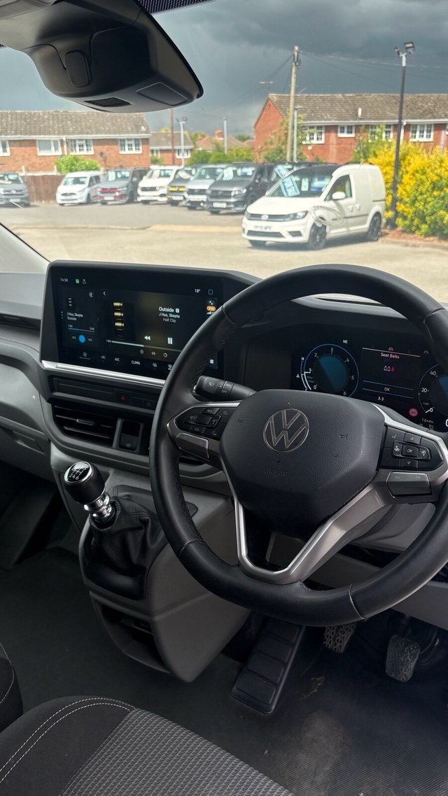 View our VOLKSWAGEN TRANSPORTER