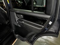 USED 2016 16 LAND ROVER DISCOVERY 4 3.0 SD V6 Landmark SUV 5dr Diesel Auto 4WD Euro 6 (s/s) (256 bhp) 2016 LANDROVER DISCOVERY 4 LANDMARK 3.0 SDV6 EURO 6 - LOIRE BLUE - 7 SERVICES INCL CAMBELTS IN 2024 - REAR ENTERTAINMENT - SIDE STEPS - NAV - EXT ROOF RAILS - MERIDIEN SPEAKERS - REVERSE CAMERA - HEATED SEATS