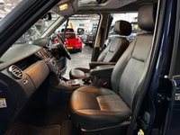 USED 2016 16 LAND ROVER DISCOVERY 4 3.0 SD V6 Landmark SUV 5dr Diesel Auto 4WD Euro 6 (s/s) (256 bhp) 2016 LANDROVER DISCOVERY 4 LANDMARK 3.0 SDV6 EURO 6 - LOIRE BLUE - 7 SERVICES INCL CAMBELTS IN 2024 - REAR ENTERTAINMENT - SIDE STEPS - NAV - EXT ROOF RAILS - MERIDIEN SPEAKERS - REVERSE CAMERA - HEATED SEATS