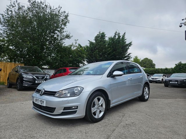 View our VOLKSWAGEN GOLF