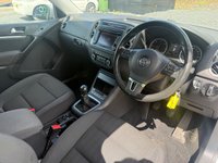USED 2011 61 VOLKSWAGEN TIGUAN 2.0 TDI BlueMotion Tech SE SUV 5dr Diesel Manual 4WD Euro 5 (s/s) (140 ps) ***FULL SERVICE HISTORY INCLUDING TBELT KIT - 12 SERVICES***