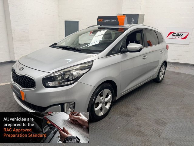 View our Kia Carens 1.7 CRDi 2 MPV 5dr Diesel Auto Euro 5 (134 bhp)