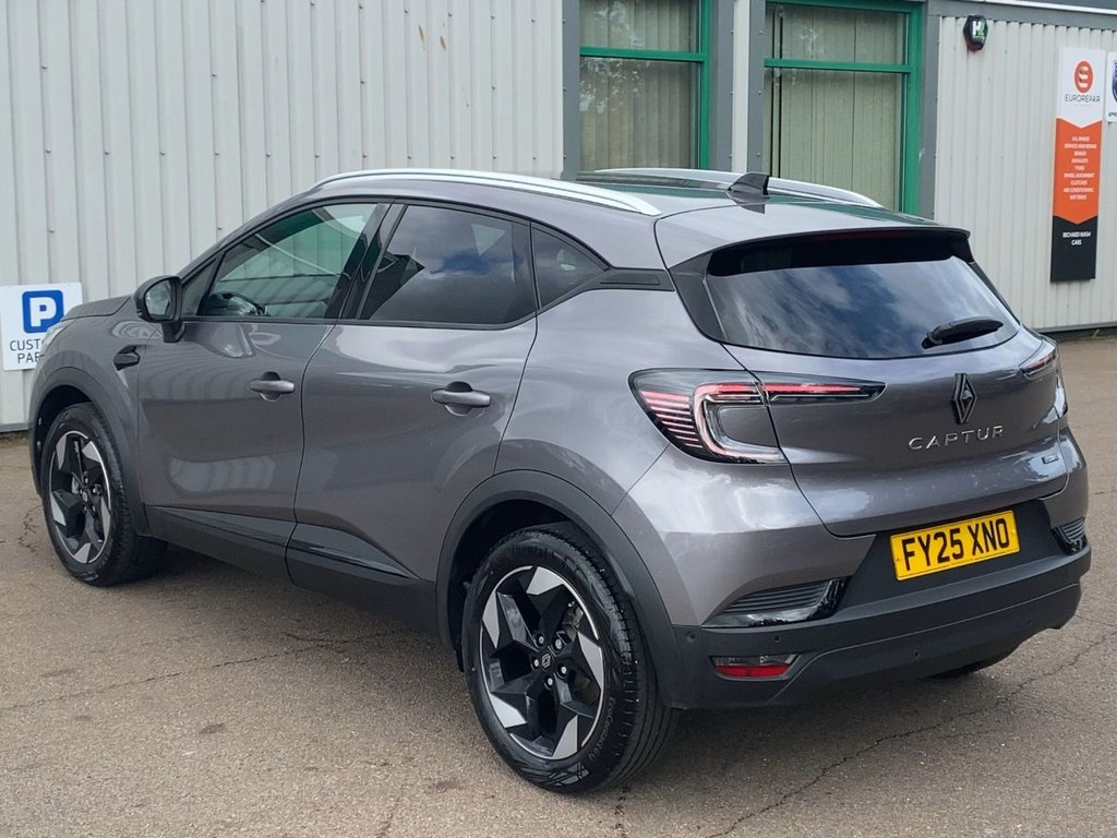 USED 2025 25 RENAULT CAPTUR 1.6 E-TECH techno SUV 5dr Petrol Hybrid Auto Euro 6 (s/s) (145 ps) CARPLAY+CAMERA+SATNAV+LEDS+FSH