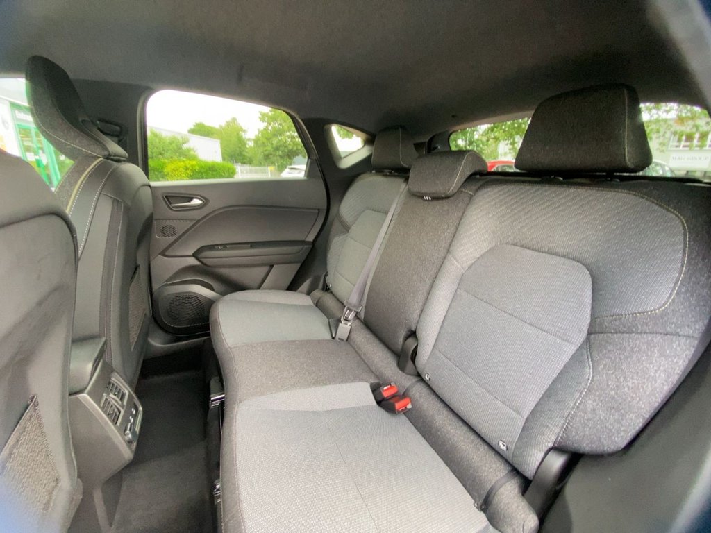 USED 2025 25 RENAULT CAPTUR 1.6 E-TECH techno SUV 5dr Petrol Hybrid Auto Euro 6 (s/s) (145 ps) CARPLAY+CAMERA+SATNAV+LEDS+FSH