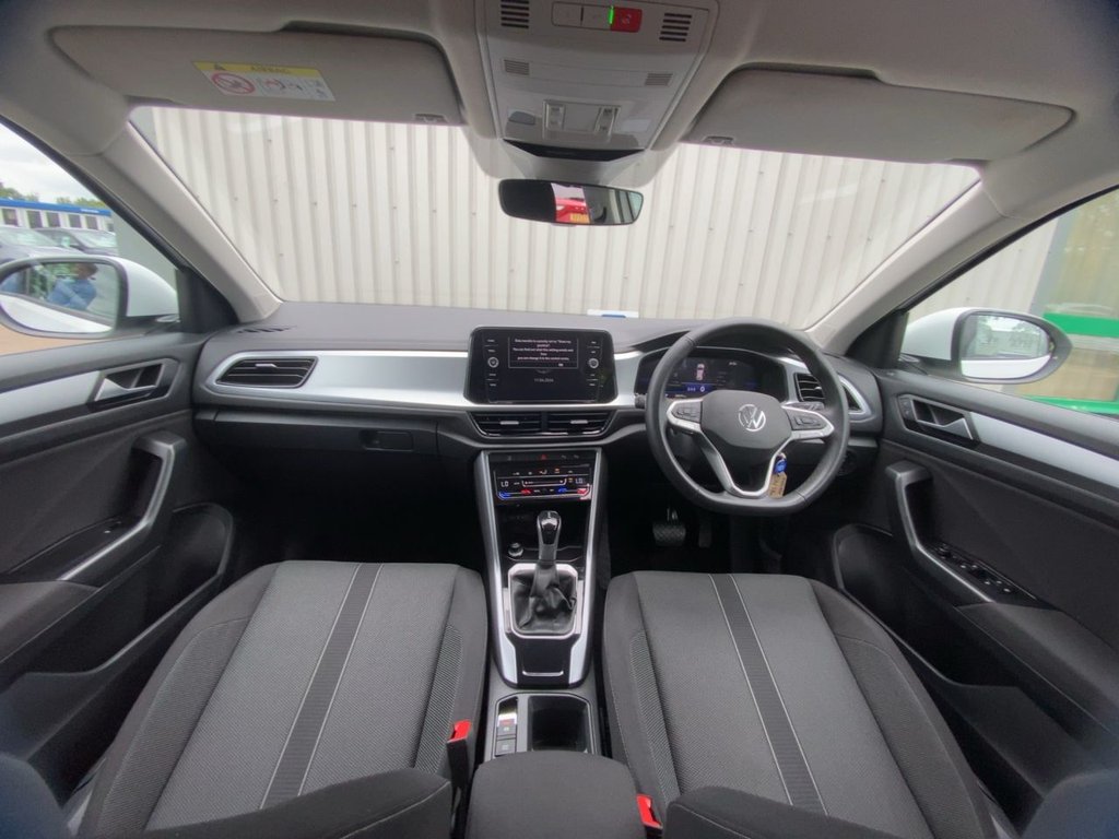 USED 2025 25 VOLKSWAGEN T-ROC 1.5 TSI Life SUV 5dr Petrol DSG Euro 6 (s/s) (150 ps) *CARPLAY+F/R SENSORS+LEDS+FSH*