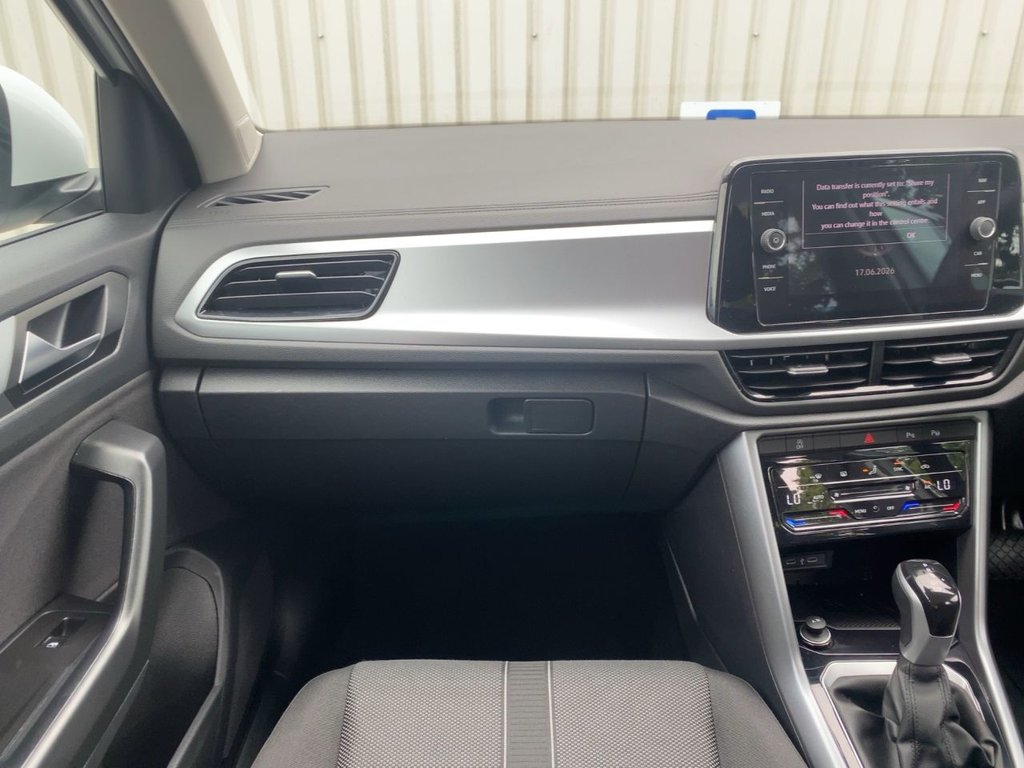USED 2025 25 VOLKSWAGEN T-ROC 1.5 TSI Life SUV 5dr Petrol DSG Euro 6 (s/s) (150 ps) *CARPLAY+F/R SENSORS+LEDS+FSH*