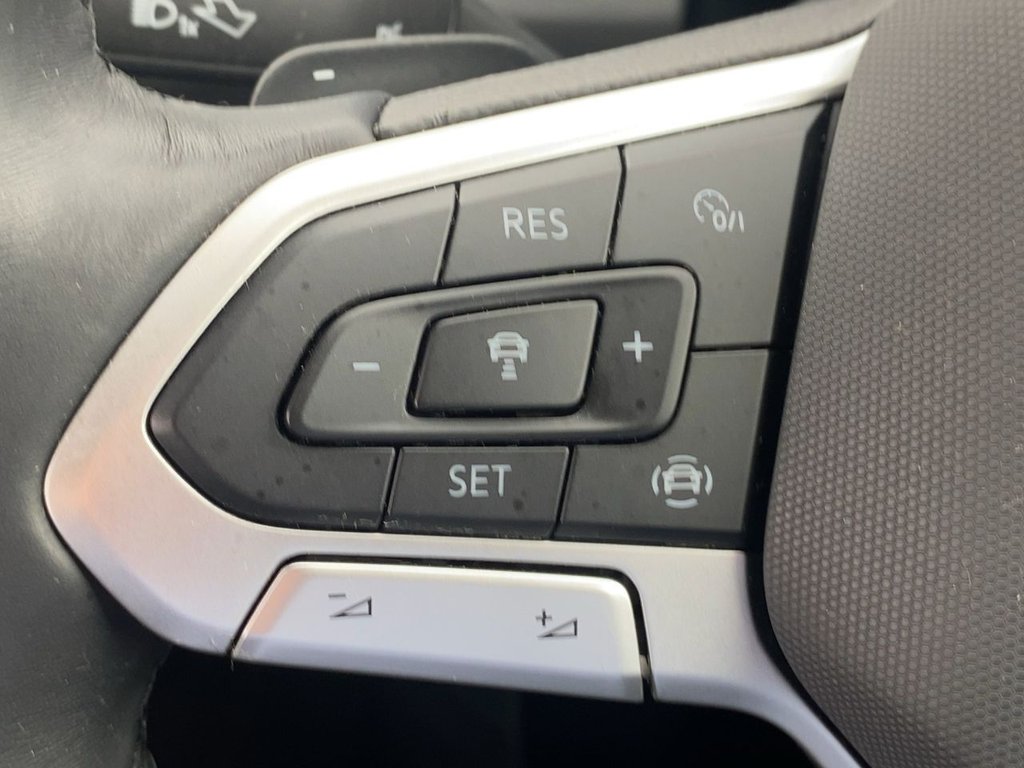 USED 2025 25 VOLKSWAGEN T-ROC 1.5 TSI Life SUV 5dr Petrol DSG Euro 6 (s/s) (150 ps) *CARPLAY+F/R SENSORS+LEDS+FSH*