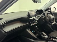 USED 2021 71 PEUGEOT E-2008 50kWh Active Premium SUV 5dr Electric Auto (136 ps) 1 Previous Owner / Apple Play / Reverse Sensors / Bluetooth / ISOFIX
