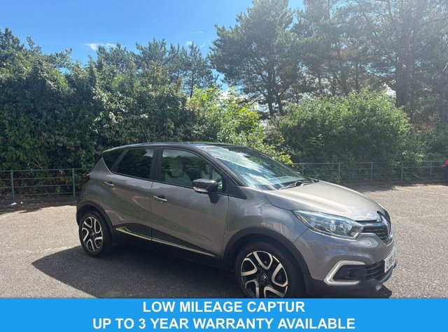 View our Renault Captur 0.9 TCe ENERGY Iconic SUV 5dr Petrol Manual Euro 6 (s/s) (90 ps)