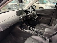 USED 2021 71 DS AUTOMOBILES DS 3 CROSSBACK E-TENSE 50kWh Ultra Prestige Crossback 5dr Electric Auto (136 ps) 