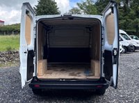 USED 2023 23 RENAULT TRAFIC 2.0 dCi Blue LL30 Advance Panel Van 5dr Diesel Manual L2 H1 Euro 6 130PS 