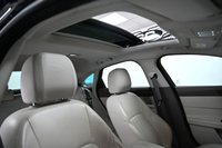 USED 2018 68 JAGUAR XF 2.0d Portfolio Saloon 4dr Diesel Auto Euro 6 (s/s) (240 ps) +FREE 6 MONTHS NATIONWIDE WARRANTY+
