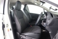 USED 2015 64 TOYOTA YARIS 1.5 VVT-h Excel Hatchback 5dr Petrol Hybrid E-CVT Euro 6 (15in Alloy) (101 ps) Rear Parking Camera, Cruise Control