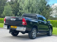 USED 2019 19 TOYOTA HI-LUX 2.4 D-4D Invincible Pickup Double Cab 4dr Diesel Manual 4WD Euro 6 (s/s) (TSS) (150 ps) ** NO VAT * *  SAT NAV **  TOWBAR