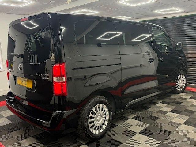 View our TOYOTA PROACE VERSO