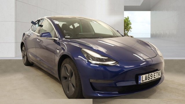 View our Tesla Model 3 (Dual Motor) Long Range Saloon 4dr Electric Auto 4WDE (346 ps)+2 KEYS+1 FORMER KEEPER+HISTORY+2 CABLES+HEATED LEATHER SEATS+MEDIA+PANORAMIC SUNROOF+CLIMATE+CRUISE+PARK CONTROL WITH CAMERA+NAV+DIGITAL DASH+BLUETOOTH+DIGITAL DASH+APPS+ALLOYS+CRUISE