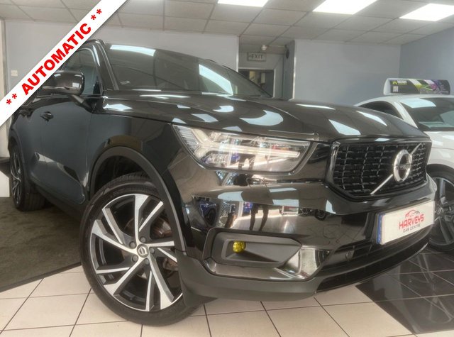 View our VOLVO XC40