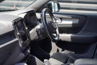 USED 2019 19 VOLVO XC40 2.0 D4 R-Design Auto AWD Euro 6 (s/s) 5dr Excellent Service History