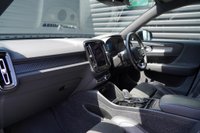 USED 2019 19 VOLVO XC40 2.0 D4 R-Design Auto AWD Euro 6 (s/s) 5dr Excellent Service History