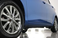 USED 2017 17 TOYOTA YARIS 1.33 Dual VVT-i Icon Hatchback 5dr Petrol Manual Euro 6 (99 ps) 2 LADY OWNERS - 10 STAMP DEALER SERVICE HISTORY - 2 KEYS