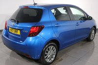 USED 2017 17 TOYOTA YARIS 1.33 Dual VVT-i Icon Hatchback 5dr Petrol Manual Euro 6 (99 ps) 2 LADY OWNERS - 10 STAMP DEALER SERVICE HISTORY - 2 KEYS