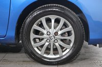 USED 2017 17 TOYOTA YARIS 1.33 Dual VVT-i Icon Hatchback 5dr Petrol Manual Euro 6 (99 ps) 2 LADY OWNERS - 10 STAMP DEALER SERVICE HISTORY - 2 KEYS