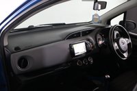 USED 2017 17 TOYOTA YARIS 1.33 Dual VVT-i Icon Hatchback 5dr Petrol Manual Euro 6 (99 ps) 2 LADY OWNERS - 10 STAMP DEALER SERVICE HISTORY - 2 KEYS