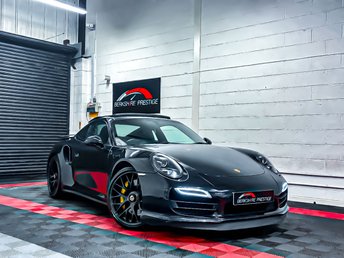 2015 PORSCHE 911