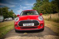 USED 2019 69 MINI HATCH 1.5 Cooper Classic Hatchback 5dr Petrol Steptronic Euro 6 (s/s) (136 ps) S.H, ULEZ, Chili Red
