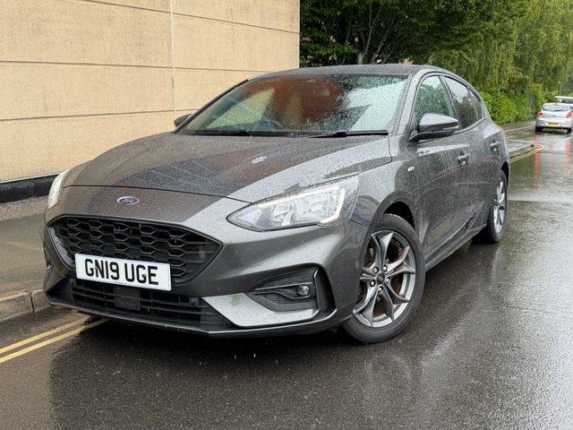 View our Ford Focus 1.0T EcoBoost ST-Line Hatchback 5dr Petrol Manual Euro 6 (s/s) (125 ps)