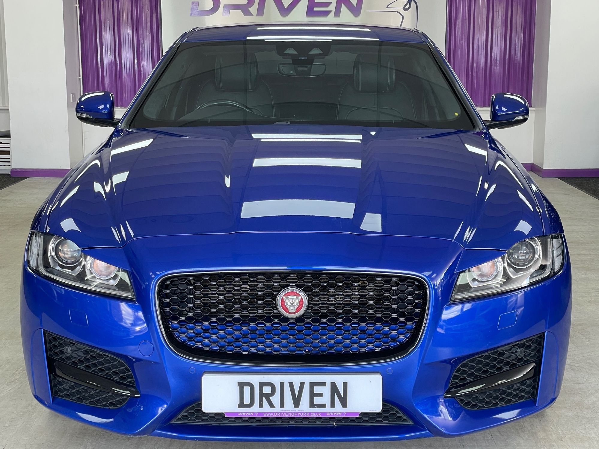 USED 2019 69 JAGUAR XF 2.0d R-Sport Saloon 4dr Diesel Auto Euro 6 (s/s) (180 ps) 