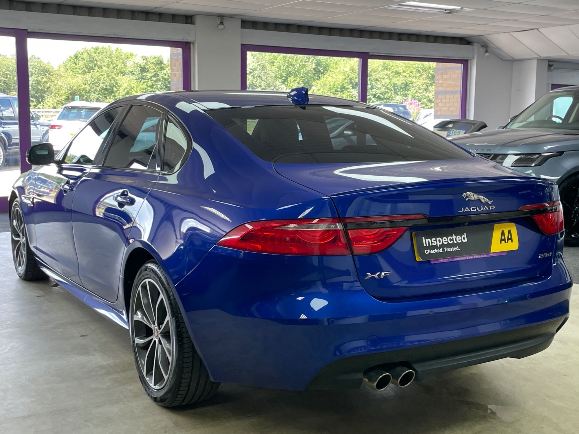 USED 2019 69 JAGUAR XF 2.0d R-Sport Saloon 4dr Diesel Auto Euro 6 (s/s) (180 ps) 