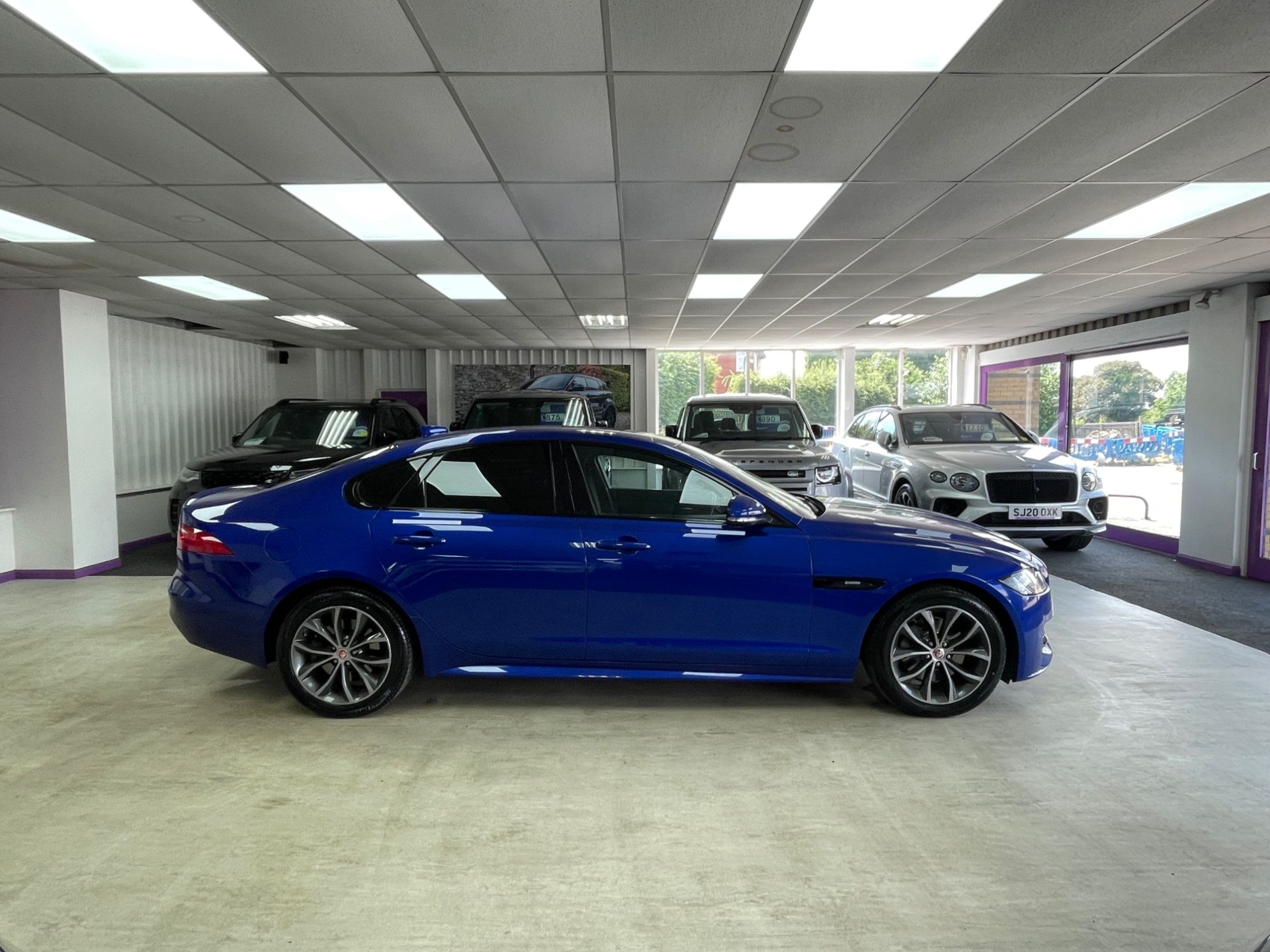 USED 2019 69 JAGUAR XF 2.0d R-Sport Saloon 4dr Diesel Auto Euro 6 (s/s) (180 ps) 