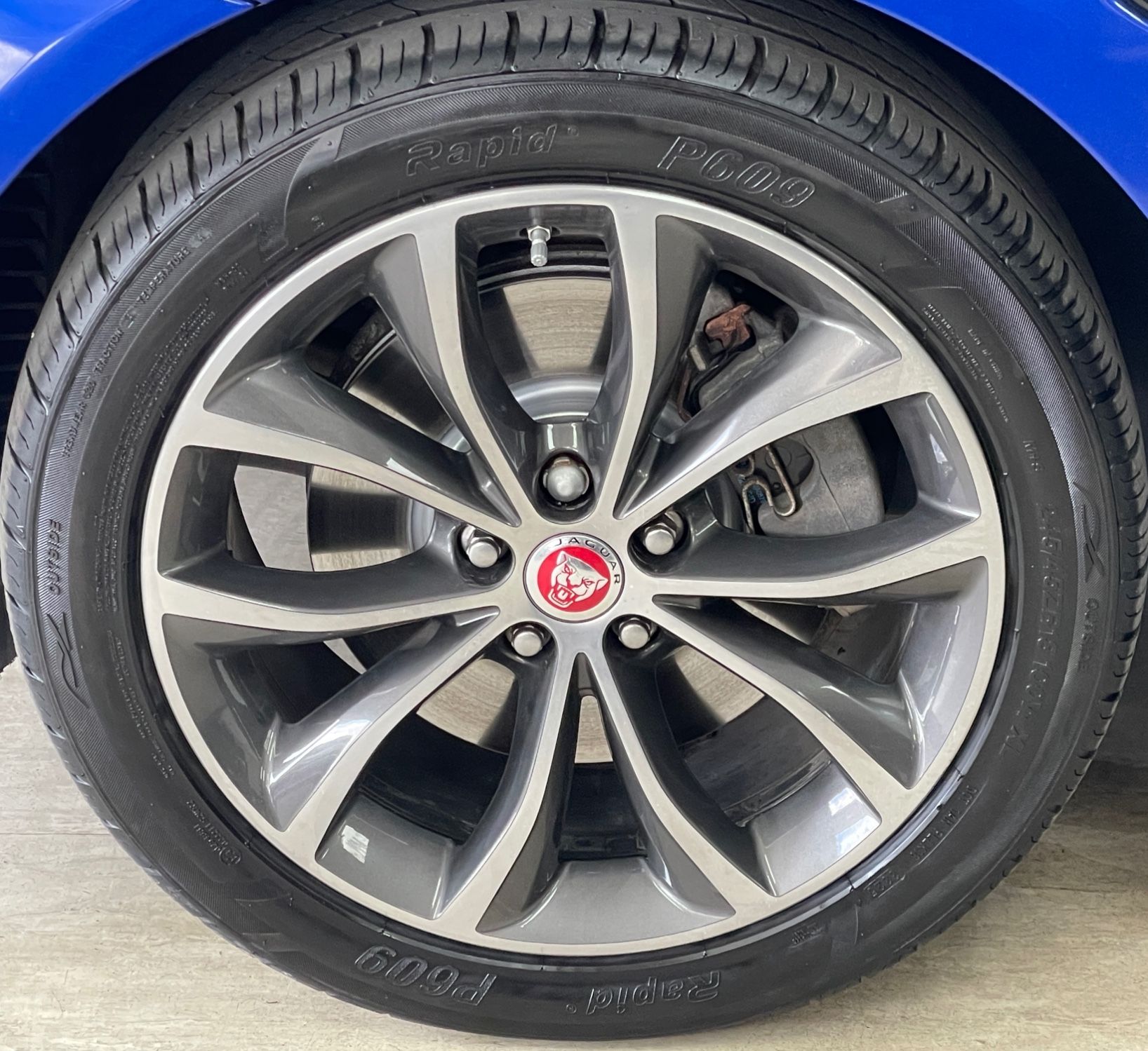 USED 2019 69 JAGUAR XF 2.0d R-Sport Saloon 4dr Diesel Auto Euro 6 (s/s) (180 ps) 
