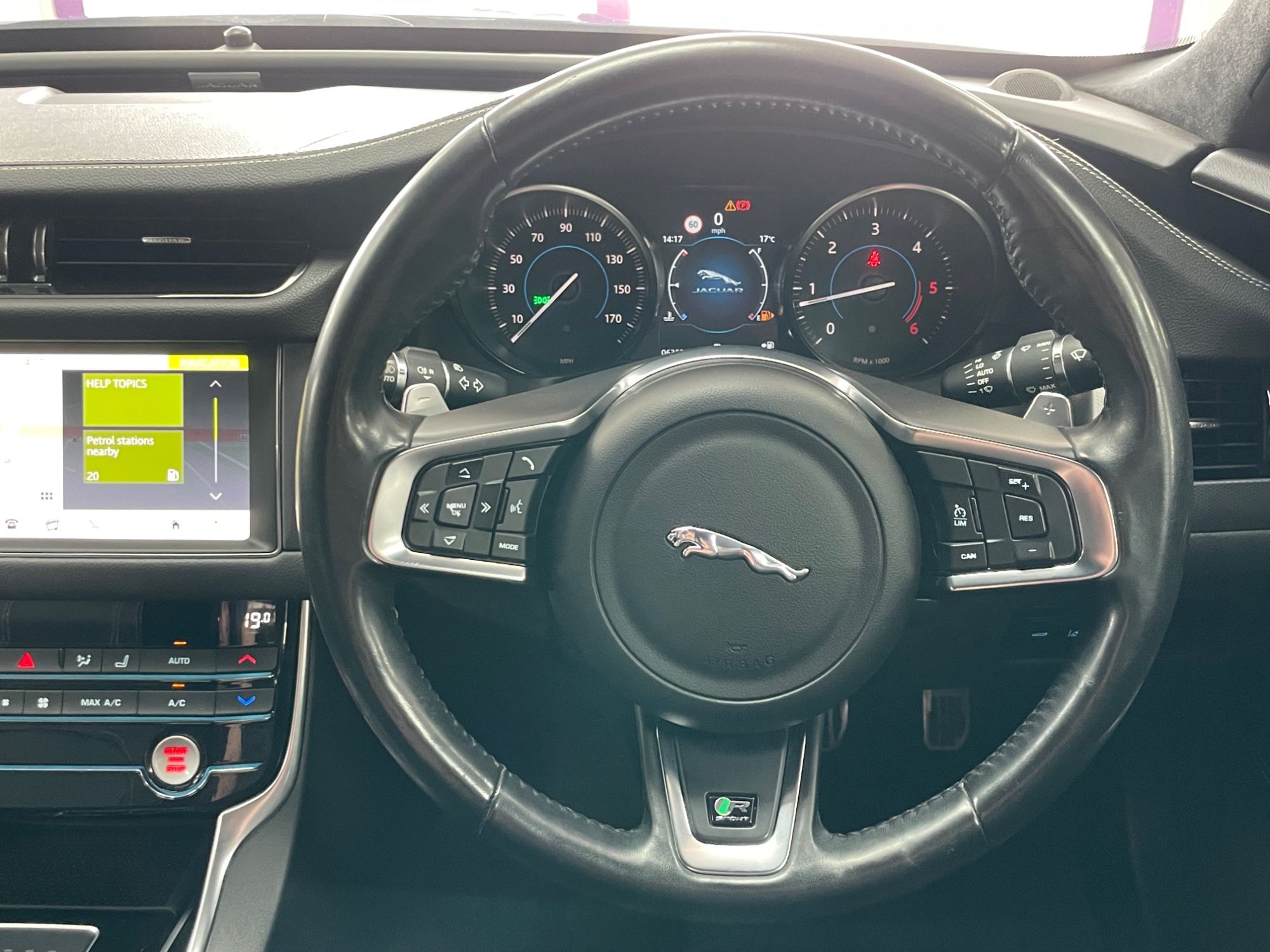 USED 2019 69 JAGUAR XF 2.0d R-Sport Saloon 4dr Diesel Auto Euro 6 (s/s) (180 ps) 